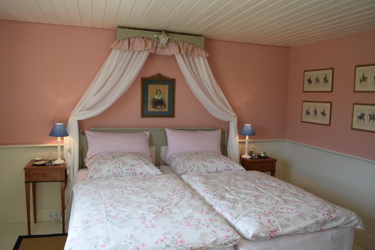 Bed & Breakfast Mit Charme- Aux2Platanes- Aussergewoehnlich Schoen Am Bodensee Salem  Exterior foto